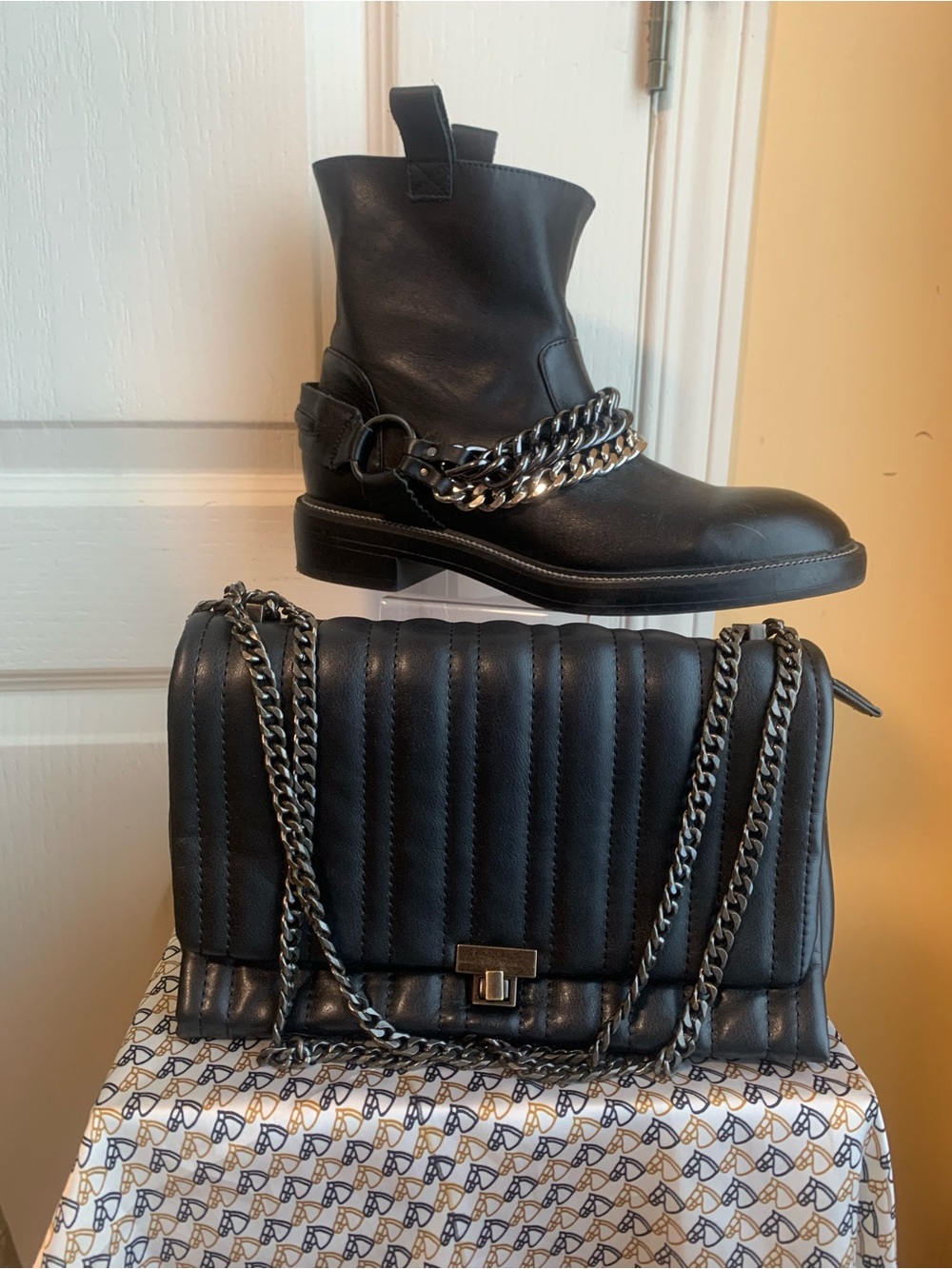 Zara Quilted Chain Shoulder crossbody bag